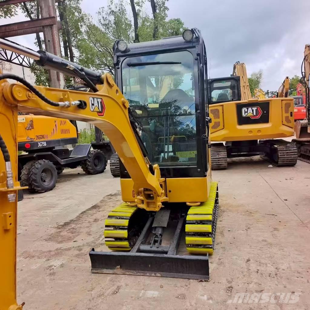 CAT 302 Mini rýpadla < 7t