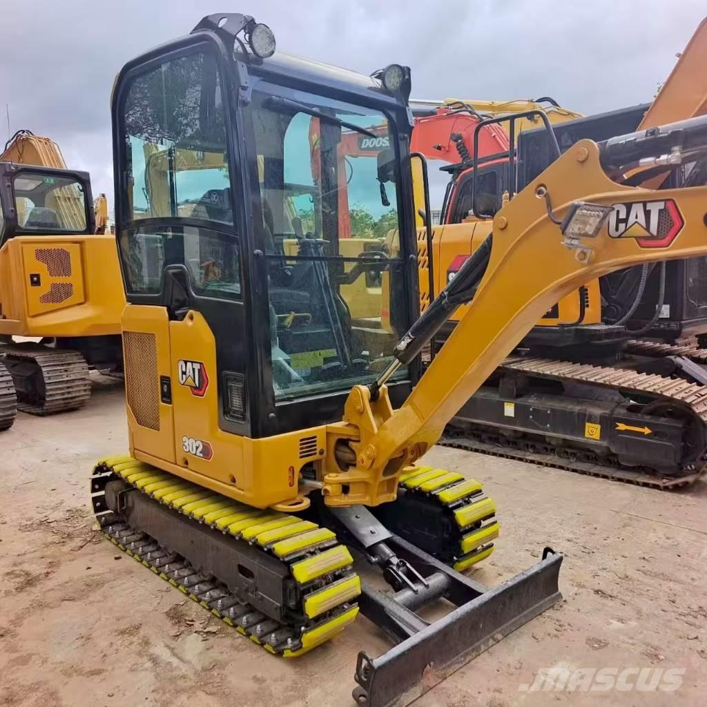 CAT 302 Mini rýpadla < 7t