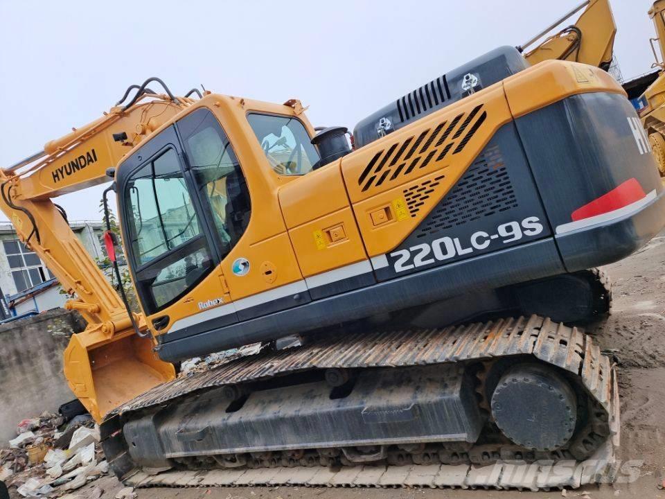 Hyundai 220LC -9S Pásová rýpadla