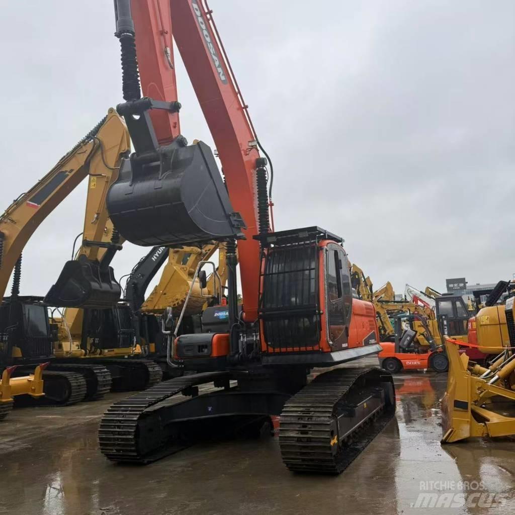 Doosan DX225LC-9C Midi rýpadla 7t - 12t