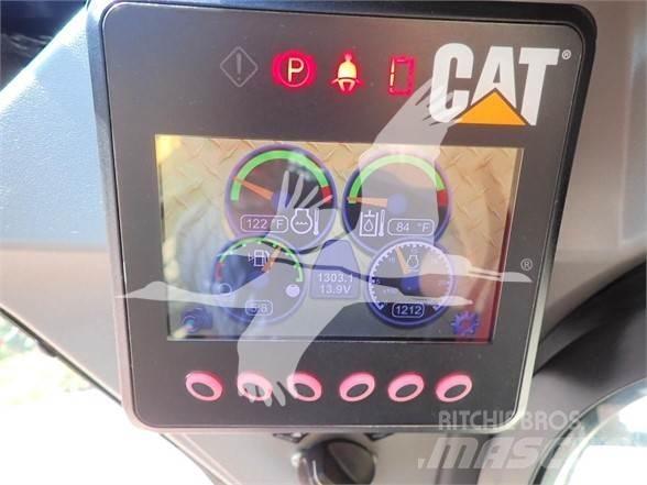 CAT 249D Smykem řízené nakladače