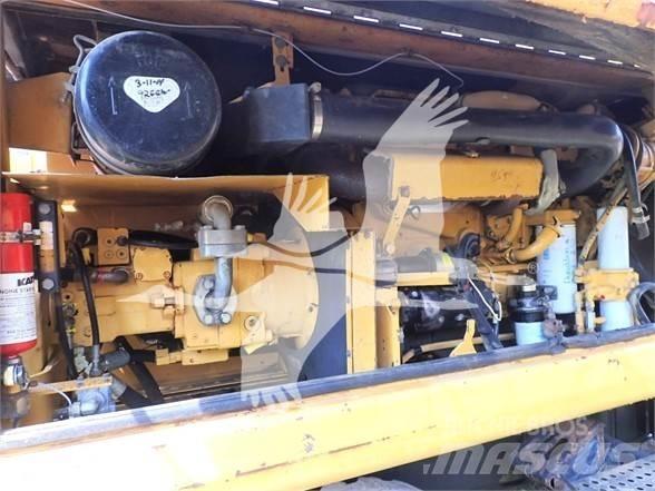 CAT M320 Kolová rýpadla