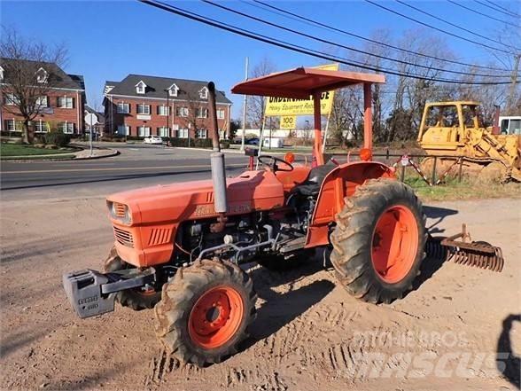 Kubota L345DT Traktory