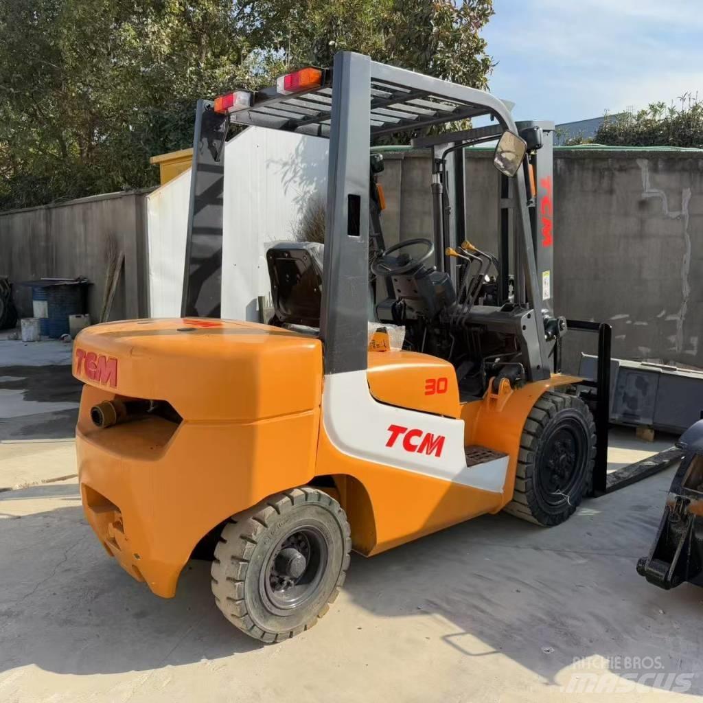 TCM FD 30 Dieselové vozíky