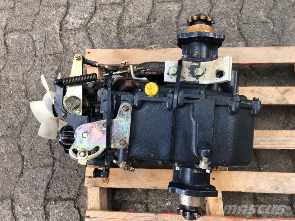 Iseki SXG 19 Sekačky se stojící obsluhou