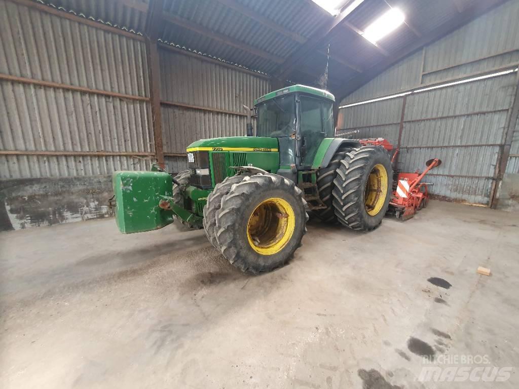 John Deere 7710 Traktory