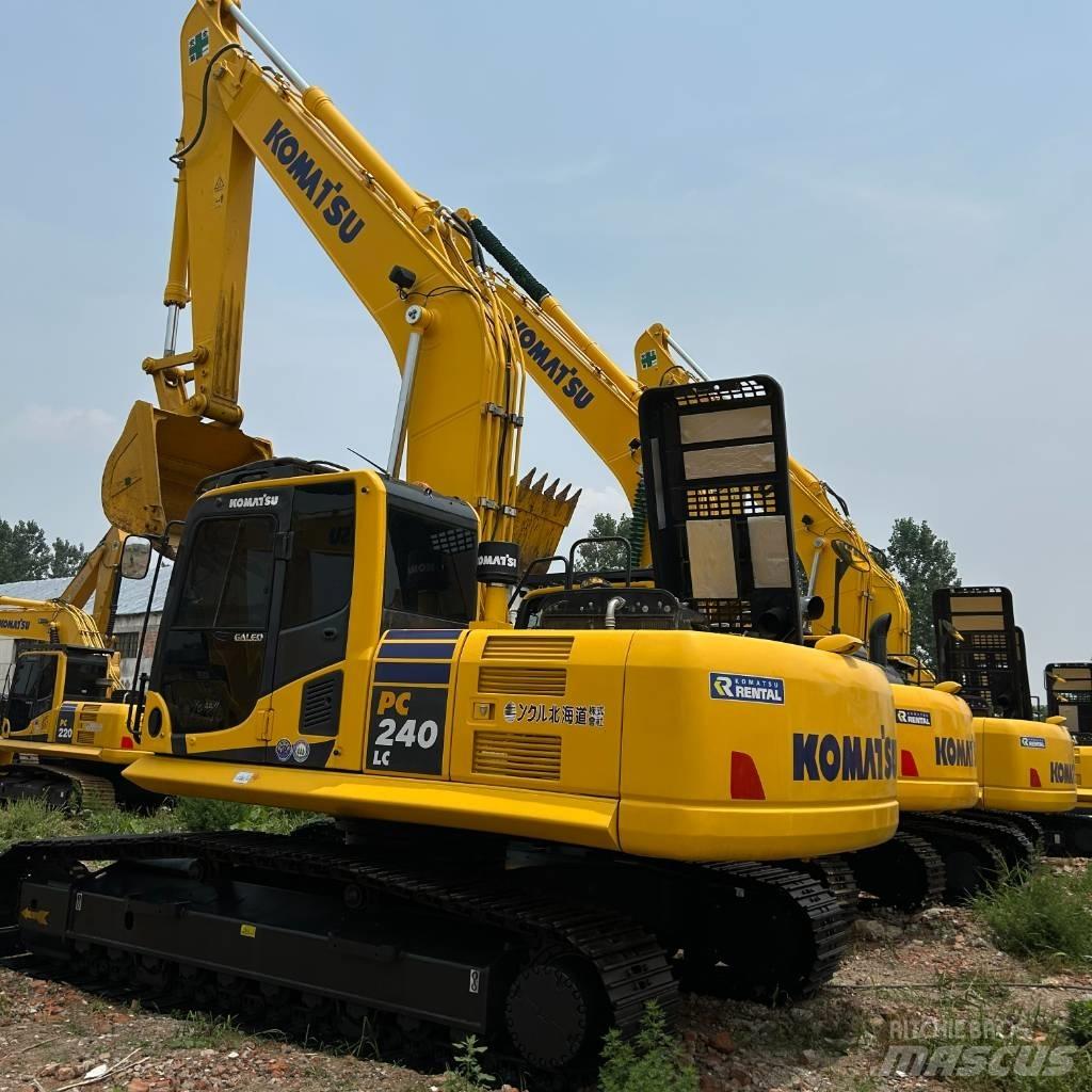 Komatsu 240-8 Pásová rýpadla