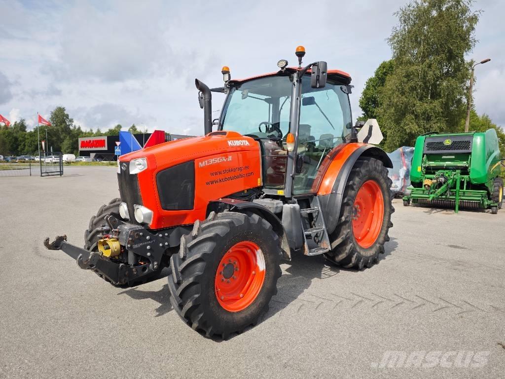 Kubota M135GX-II Traktory