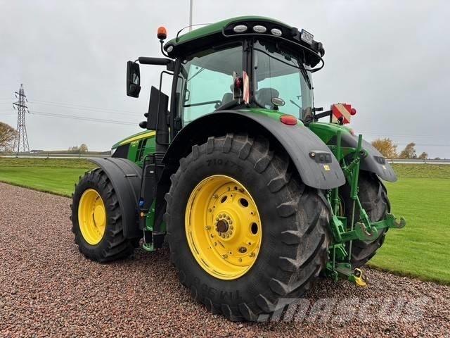 John Deere 7310 R Traktory