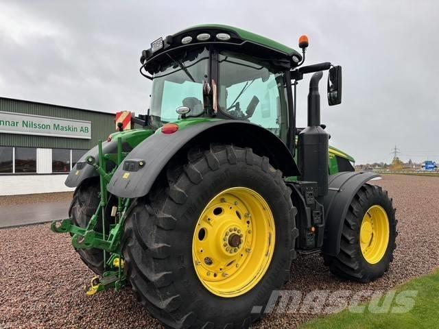 John Deere 7310 R Traktory