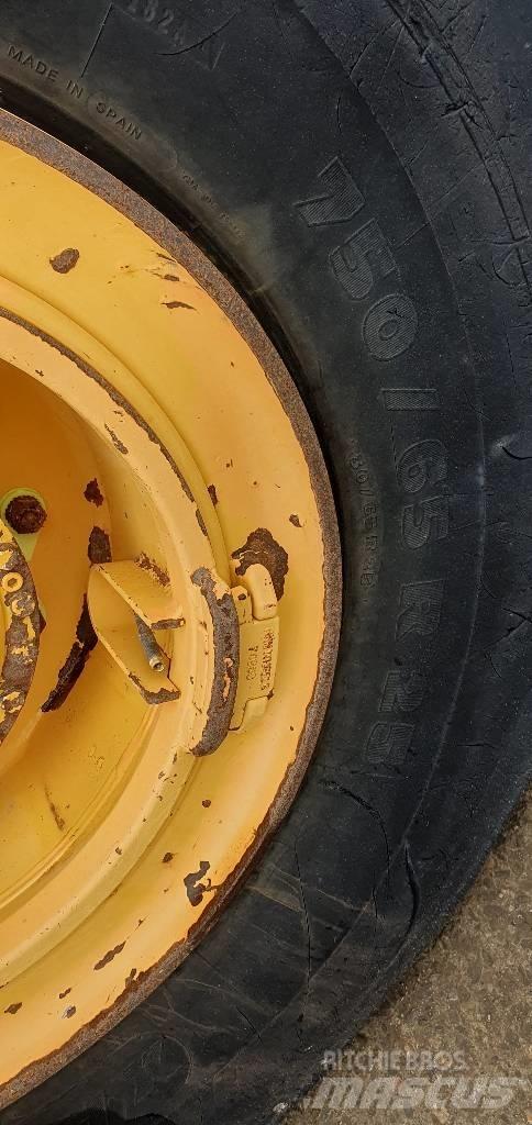 Bell B 30 E Kloubové dempry