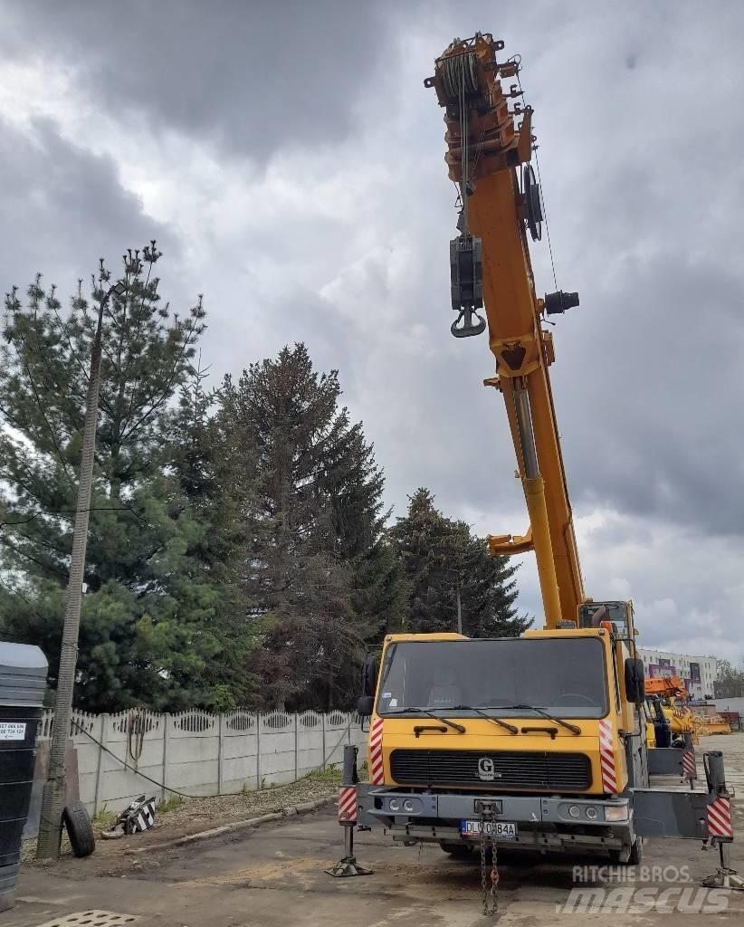 Grove GMK 4075 Univerzální terénní jeřáby