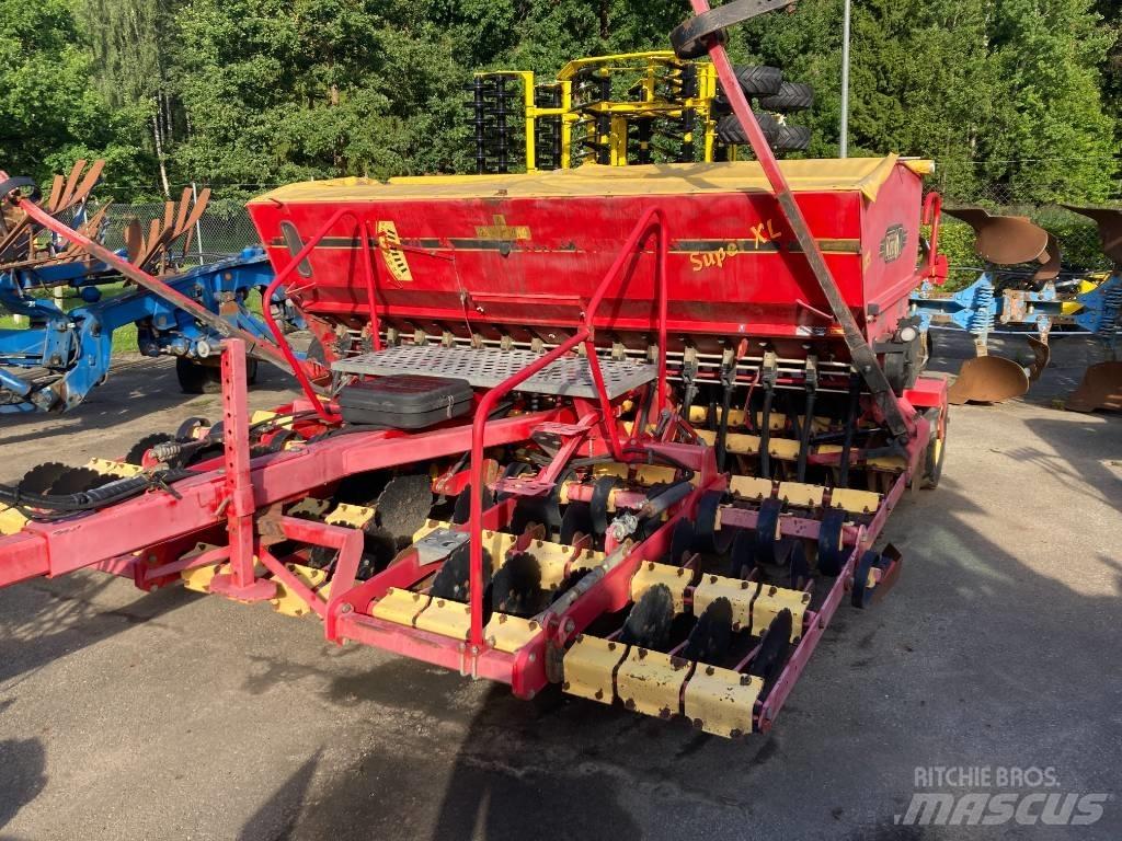 Väderstad Rapid 400C Kombinované secí stroje