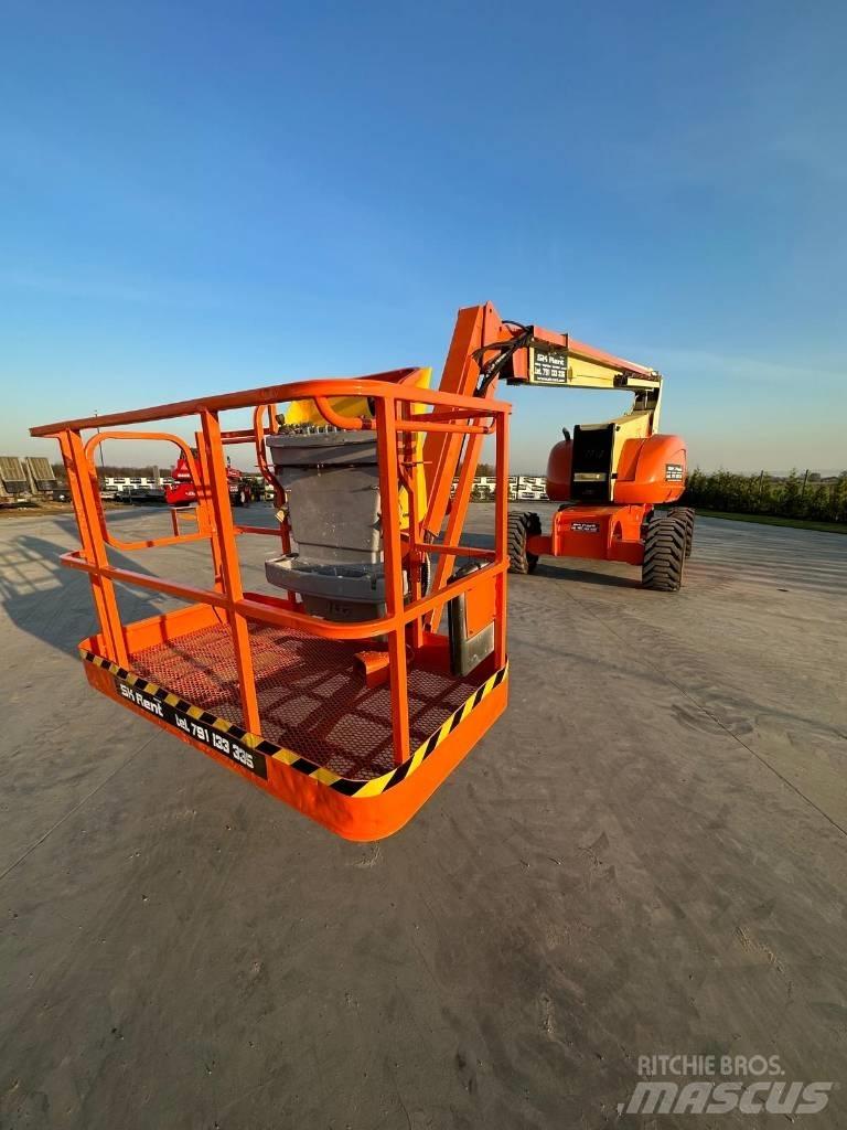 JLG 800 AJ Kloubové plošiny