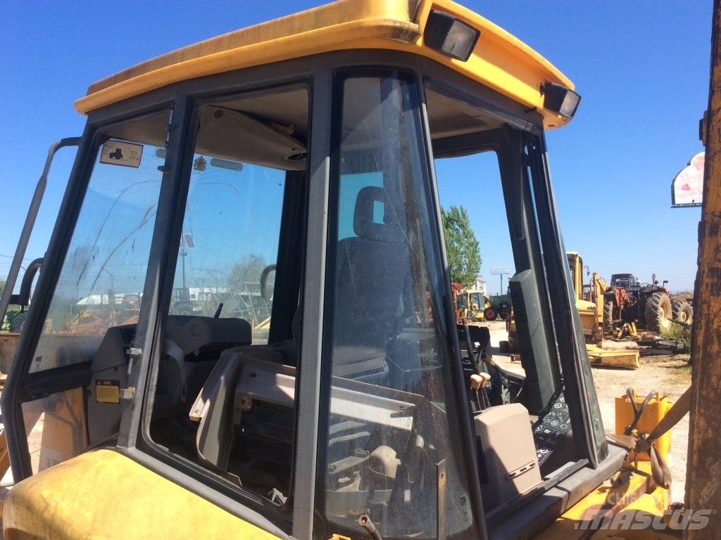 JCB 3 CX Kabiny a interiér