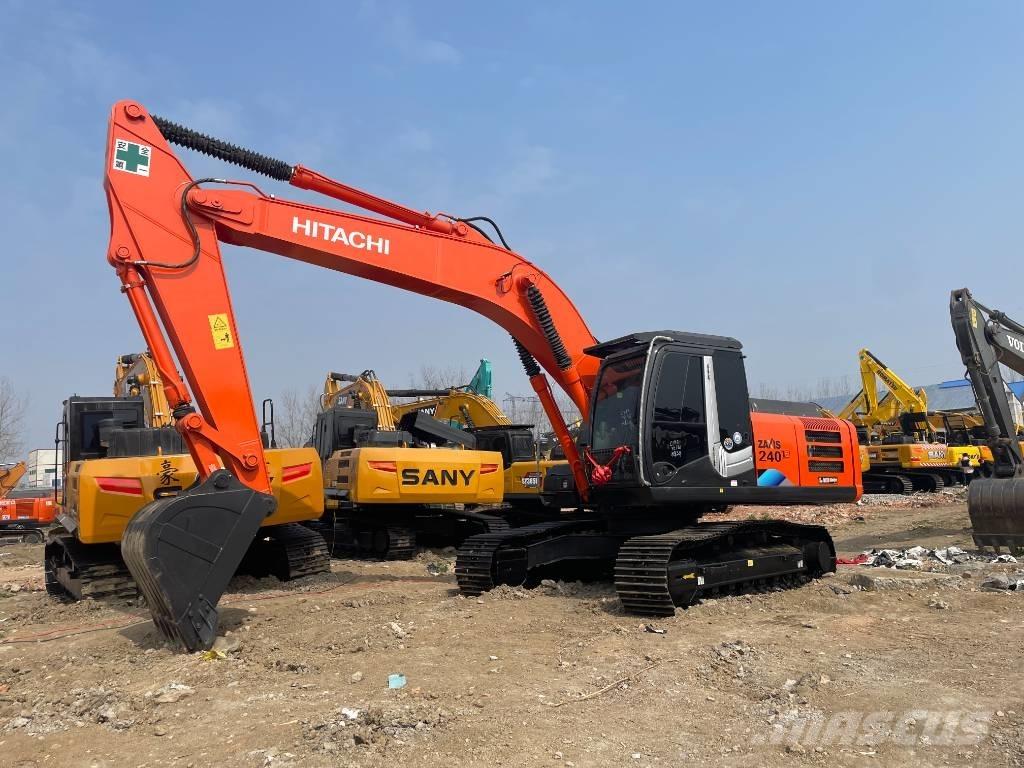 Hitachi ZX 240 Pásová rýpadla