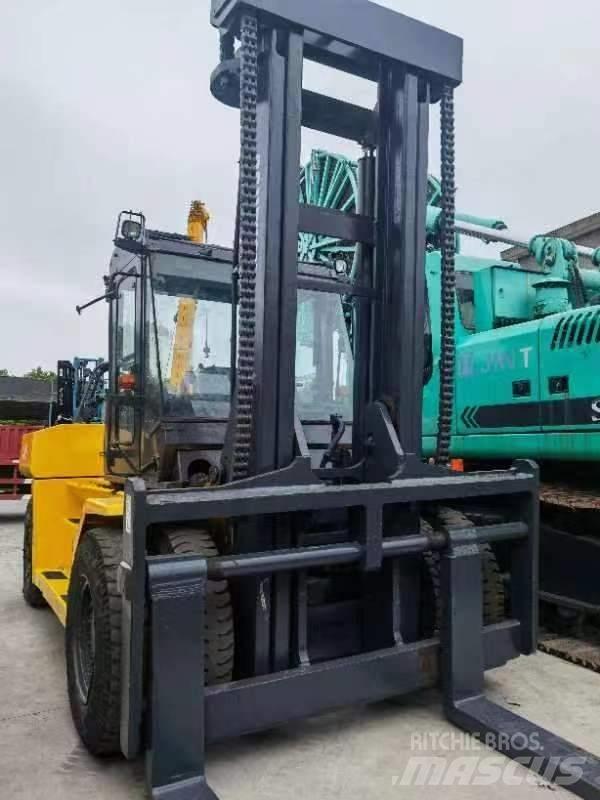 Komatsu FD 160 Dieselové vozíky