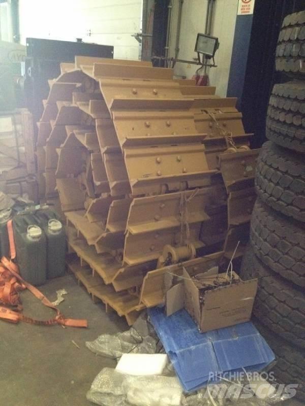 CAT D7G TRACK CHAINS Podvozky a zavěšení kol