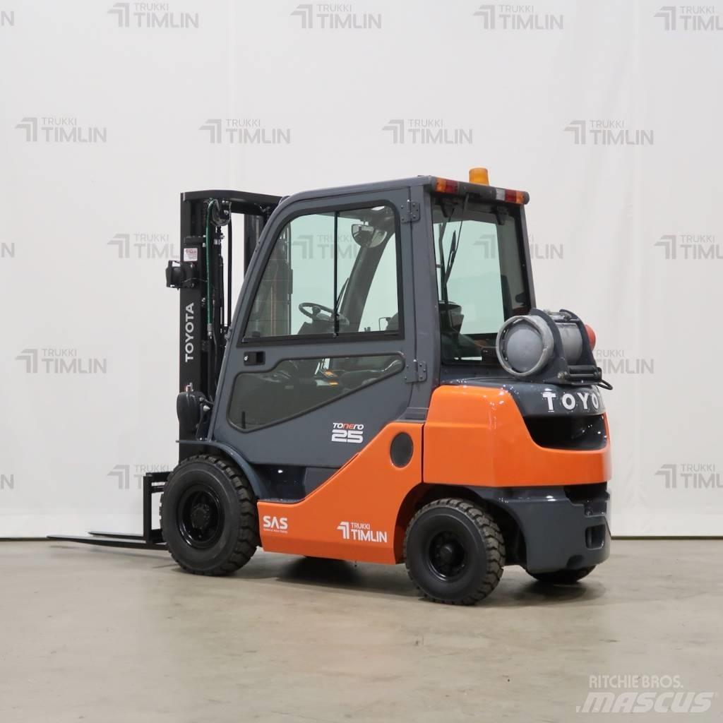 Toyota 02-8FGF25 LPG vozíky