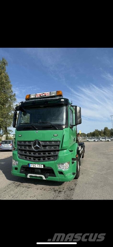 Mercedes-Benz Actros Hákový nosič kontejnerů