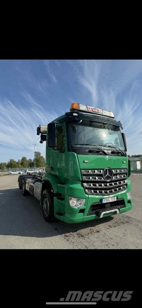Mercedes-Benz Actros Hákový nosič kontejnerů