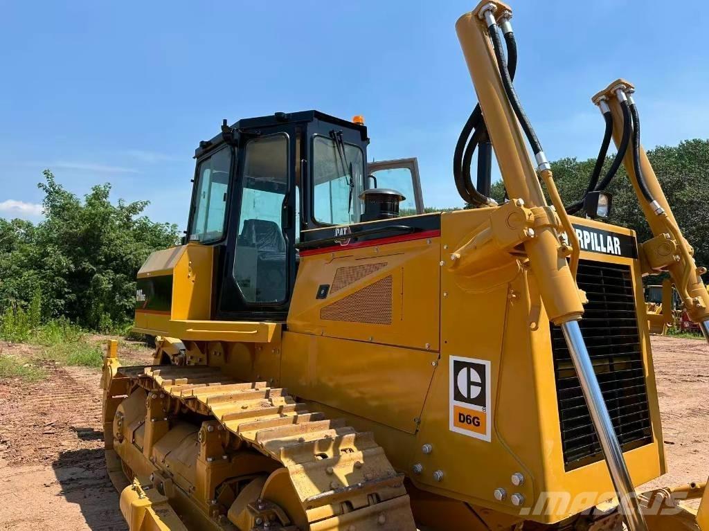 CAT D6G Pásové dozery
