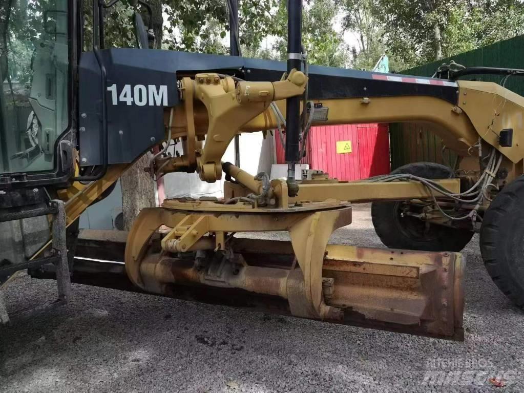 CAT 140 M Grejdry