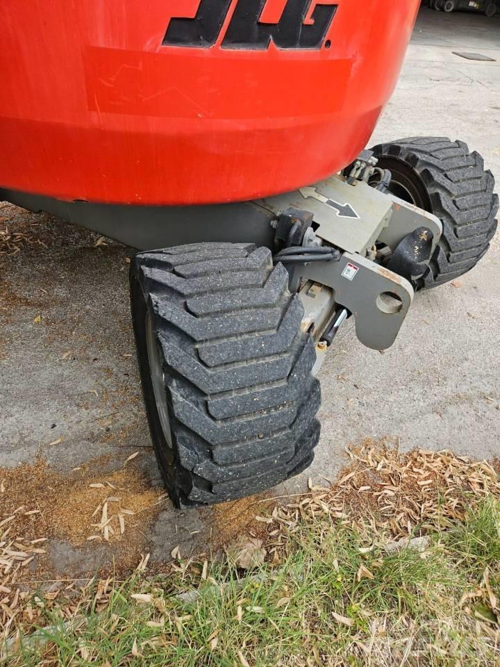 JLG 450 AJ Kloubové plošiny