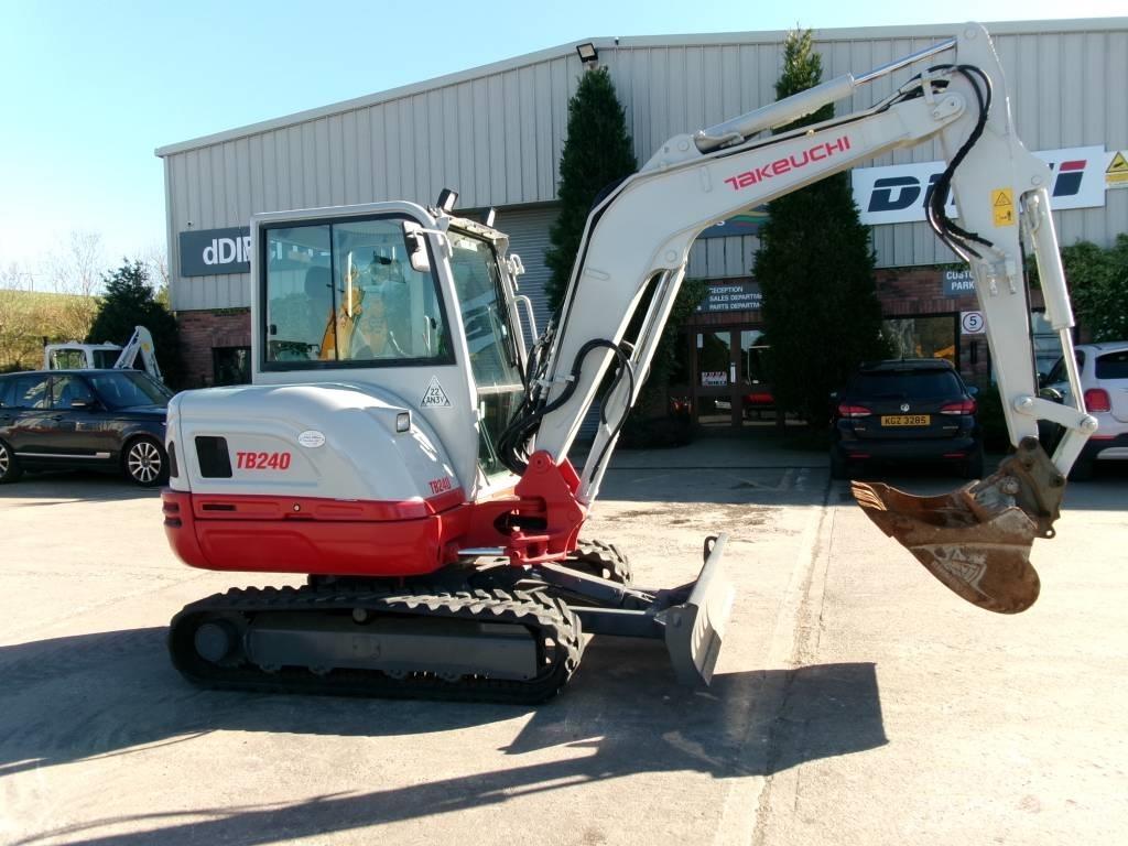 Takeuchi TB 240 Mini rýpadla < 7t