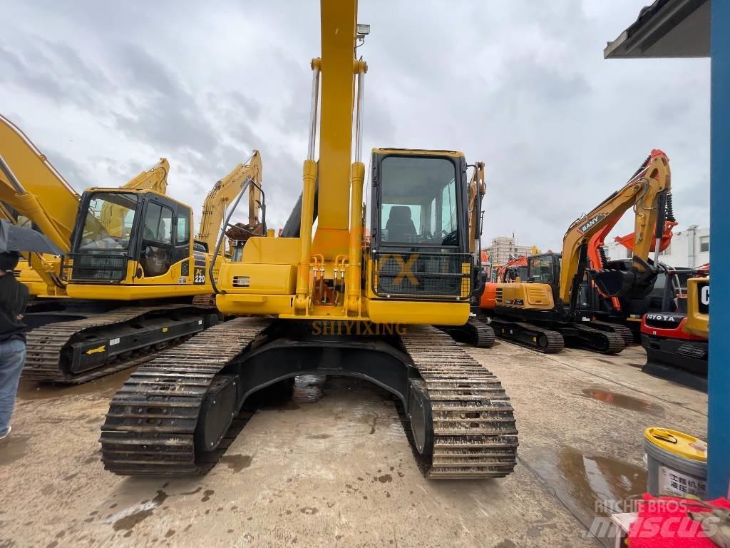 Komatsu PC 200-8 Pásová rýpadla