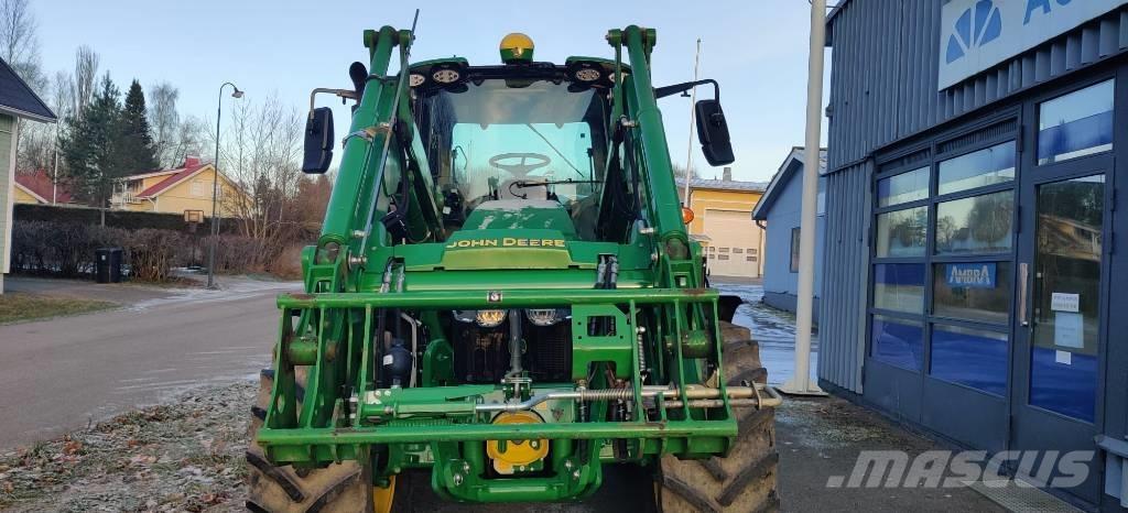 John Deere 6120 M Traktory