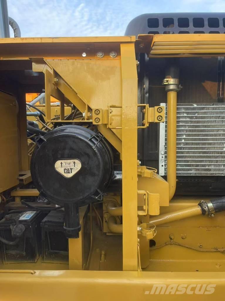 CAT 320 B Pásová rýpadla