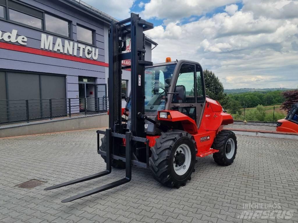 Manitou M26-4 Terénní vysokozdvižné vozíky