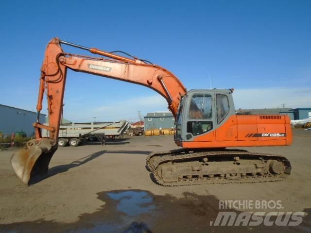 Doosan DX 225 LC Pásová rýpadla