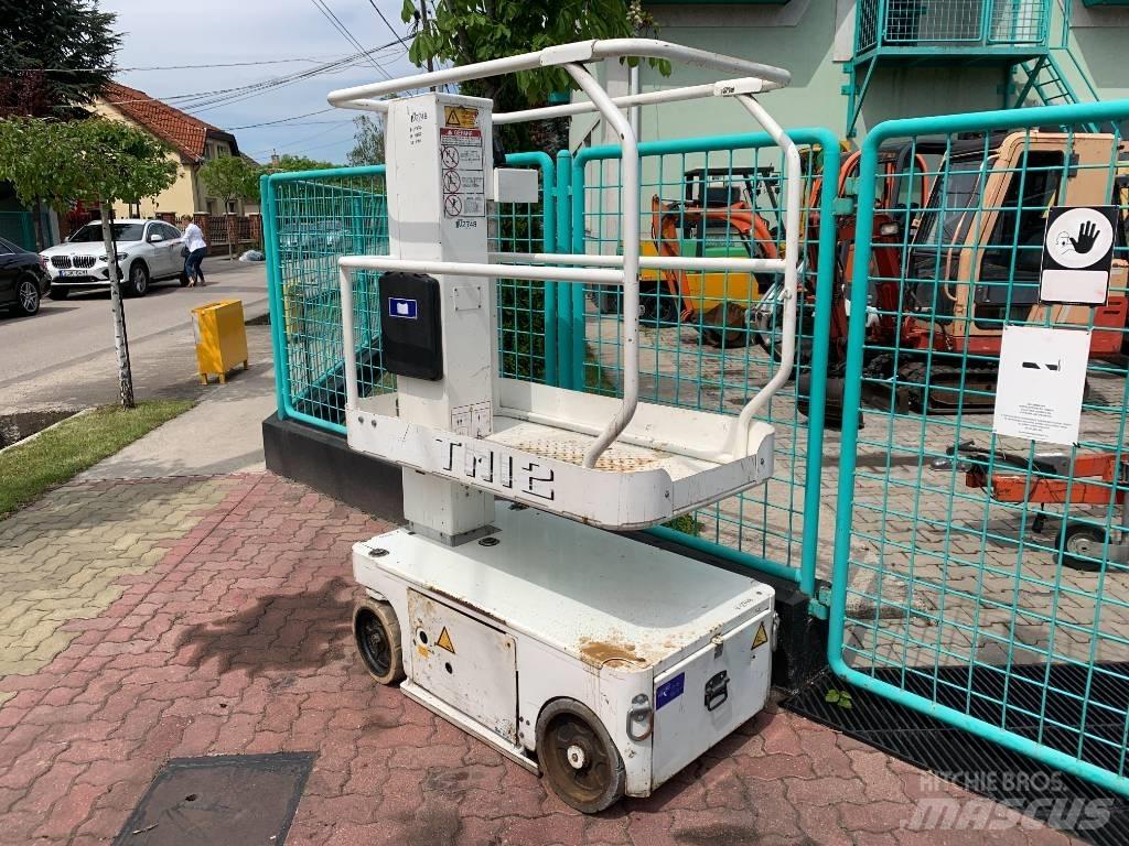 UpRight TM 12   V-2748 Vertikální sloupové výtahy