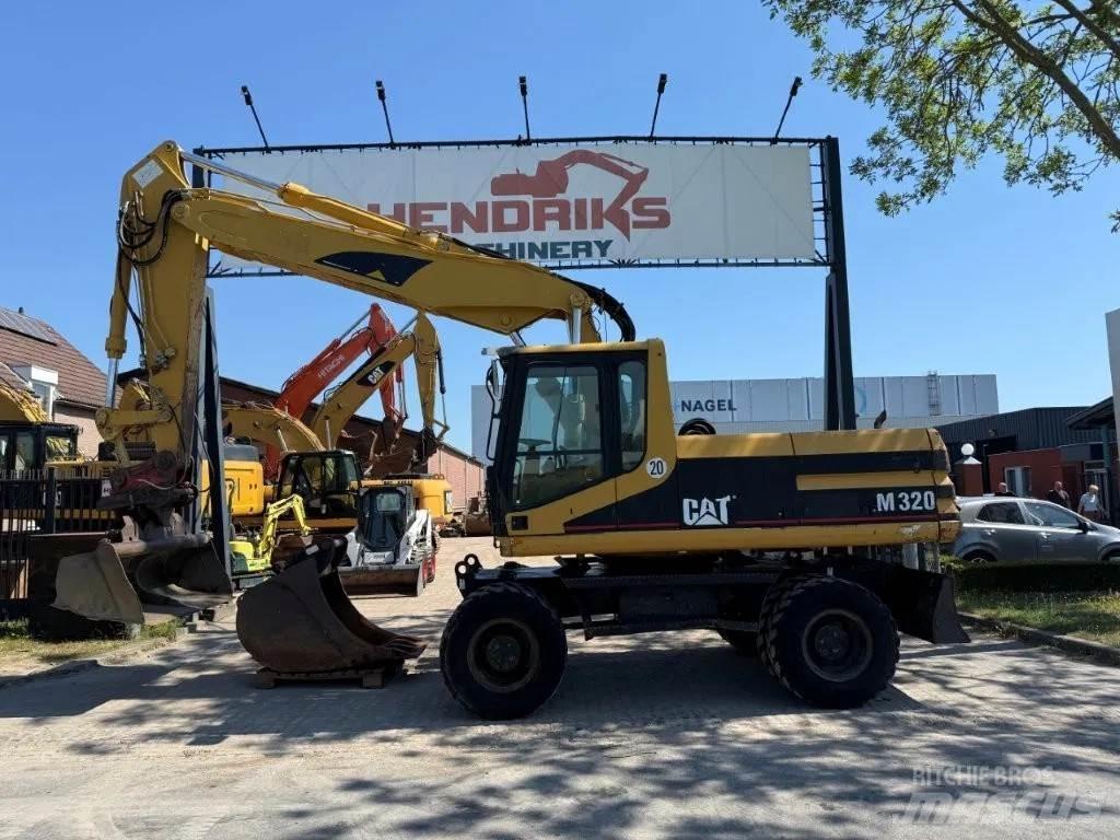 CAT M320 2001 Kolová rýpadla