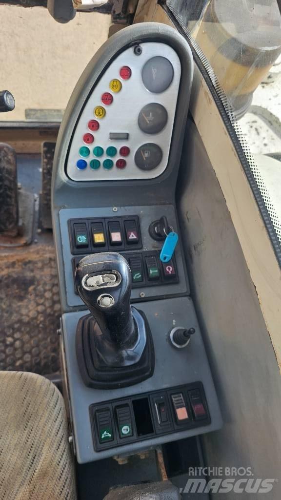 Terex HML 32 Kolová rýpadla
