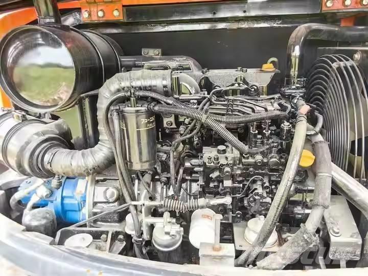 Doosan DX 60 Pásová rýpadla