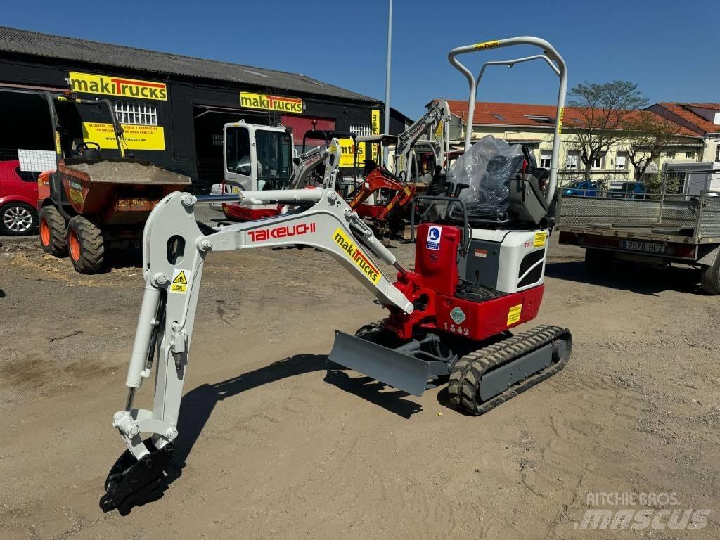 Takeuchi TB 210 R Mini rýpadla < 7t