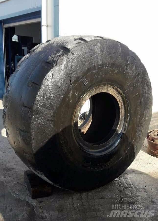 Goodyear 29,5R25 Pneumatiky, kola a ráfky