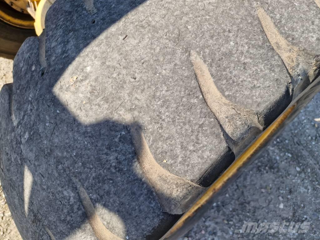 Volvo L 70 E Kolové nakladače