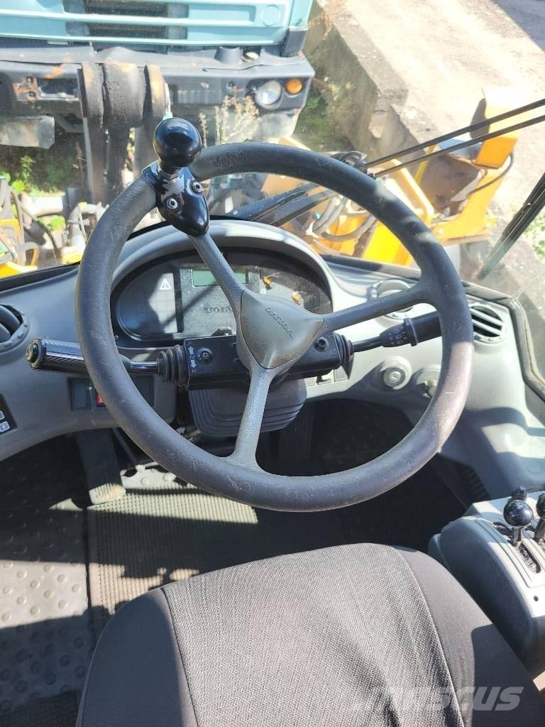 Volvo L 70 E Kolové nakladače