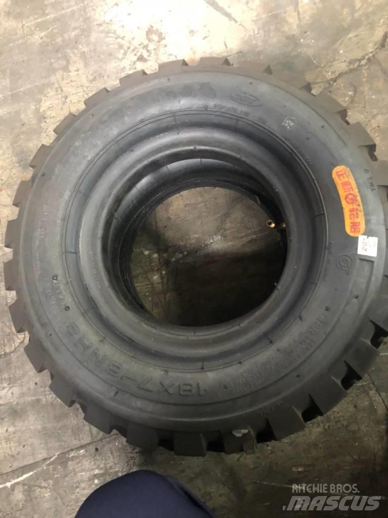  Cheng Shin 18x7-8 Pneumatiky, kola a ráfky