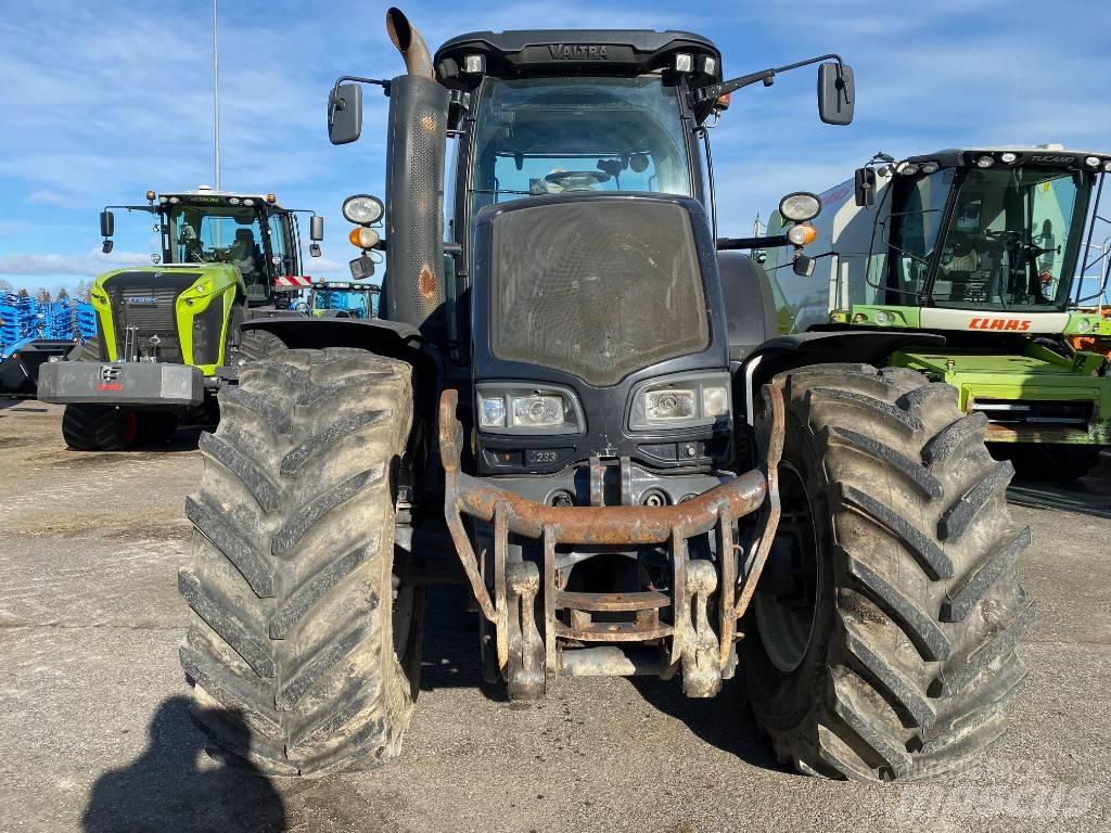 Valtra S 233 Traktory