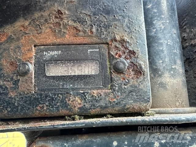 Terex Benford D9060S Vyklápěcí dempry
