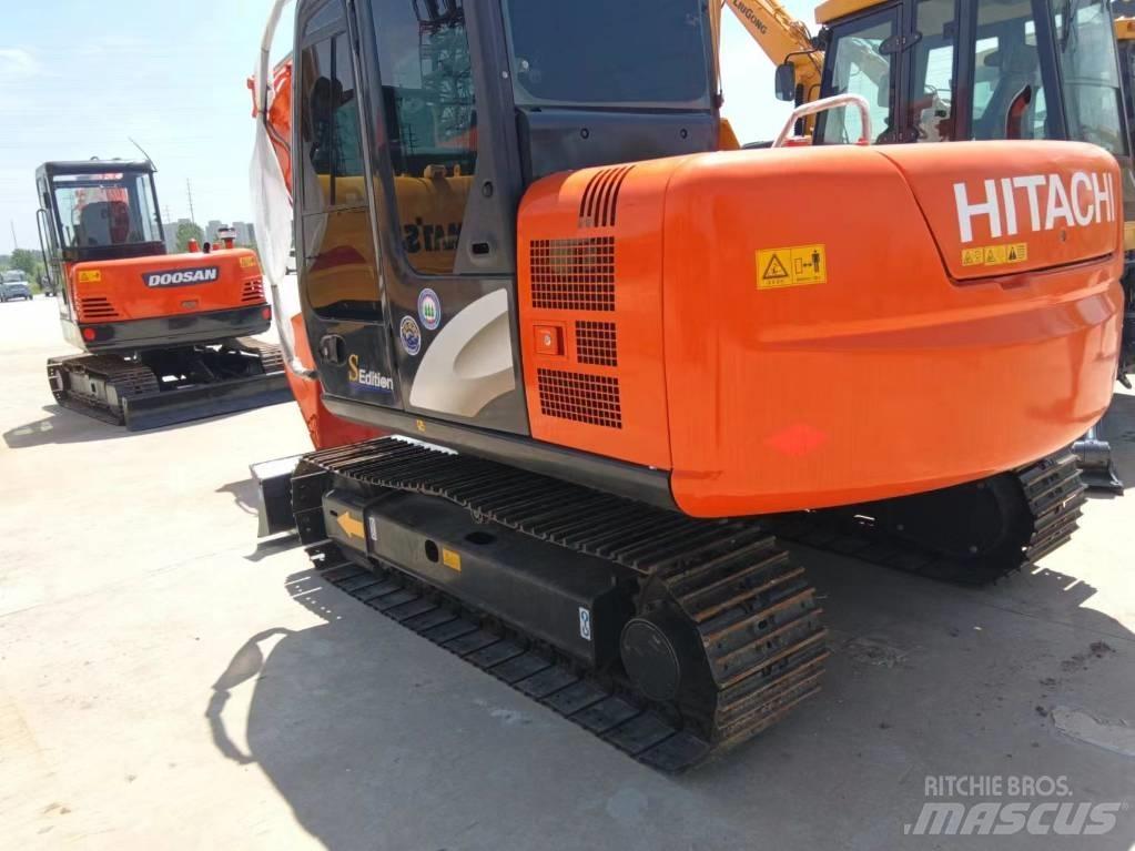 Hitachi ZX 70 Pásová rýpadla