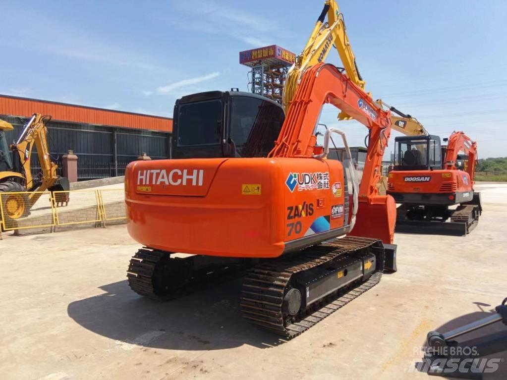 Hitachi ZX 70 Pásová rýpadla
