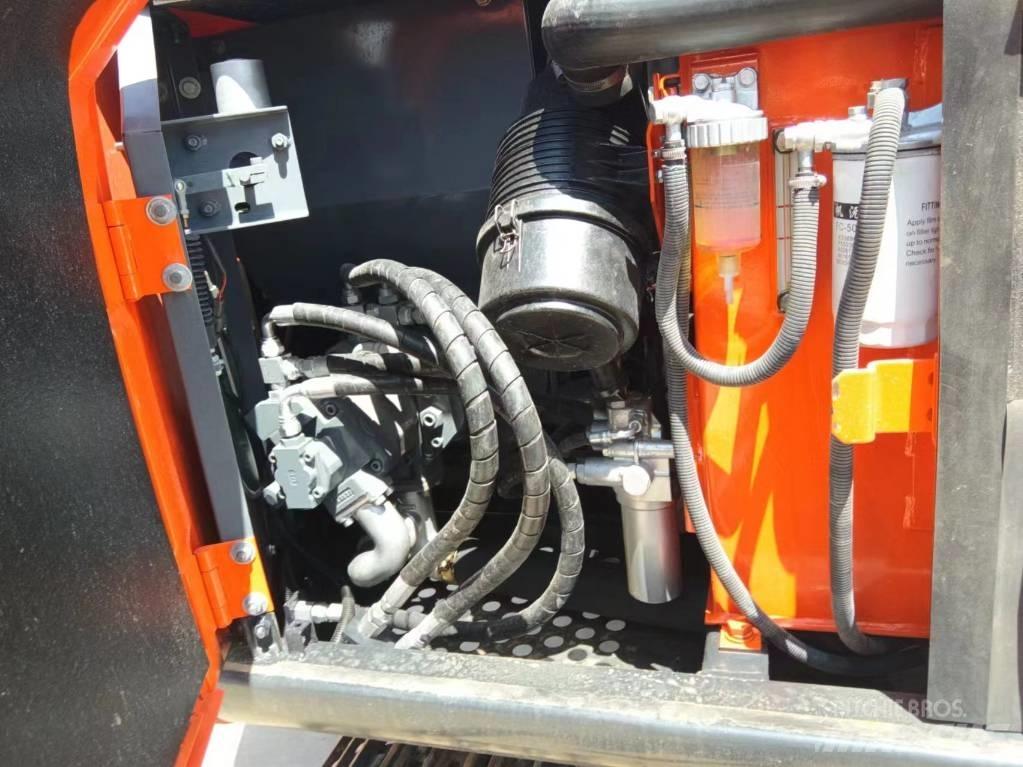 Hitachi ZX 70 Pásová rýpadla