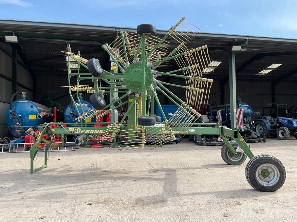 Krone Swadro 800/26 Obraceče a shrabovače sena