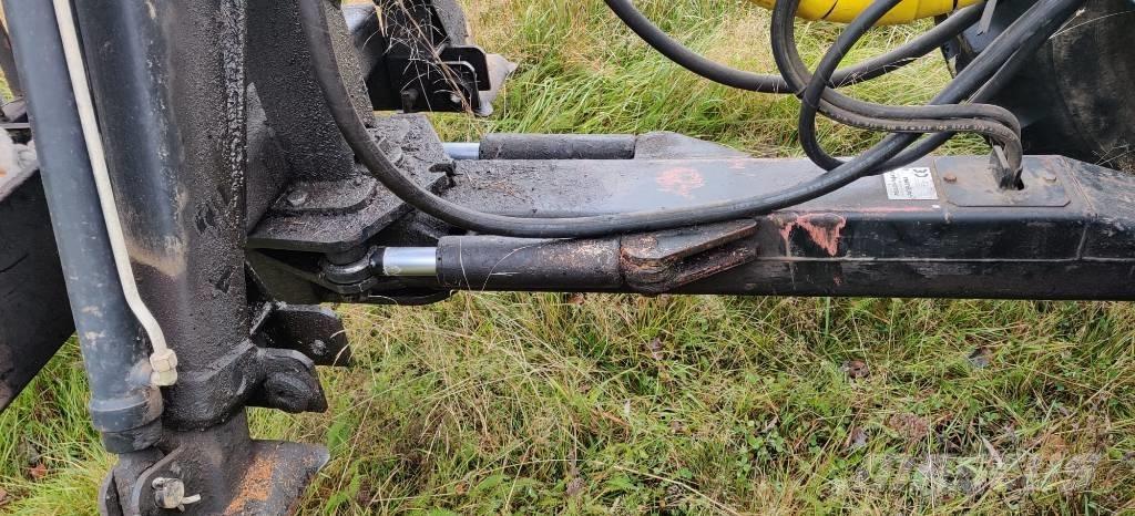 Patruuna 860 Jeřáby a nakladače